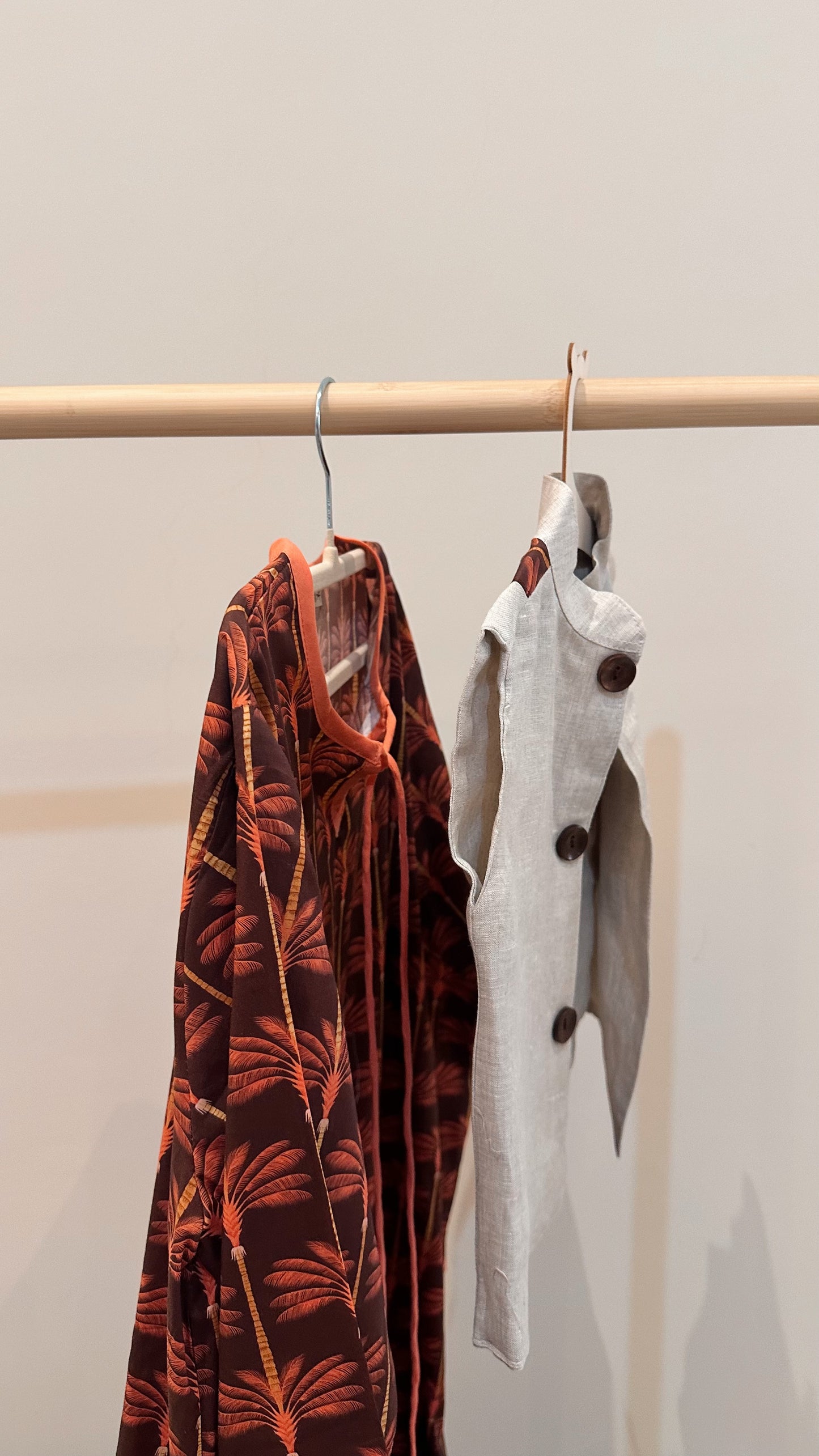 Brown palms adult jalabya