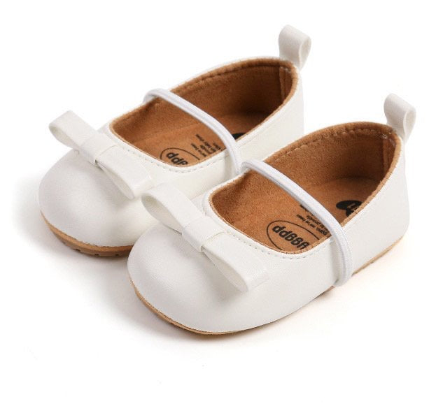 Baby ribbon shoes