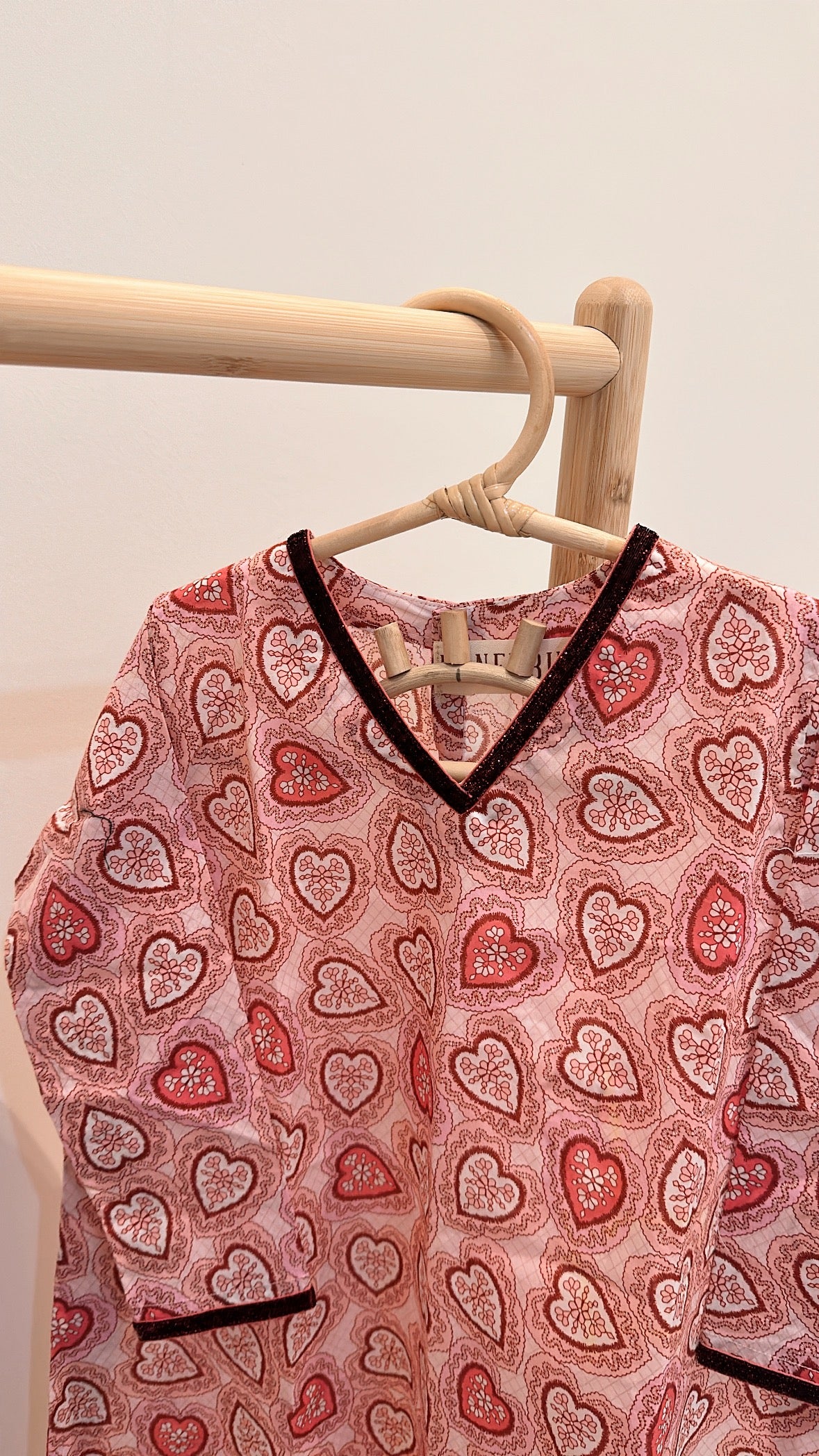 Lace hearts jalabya