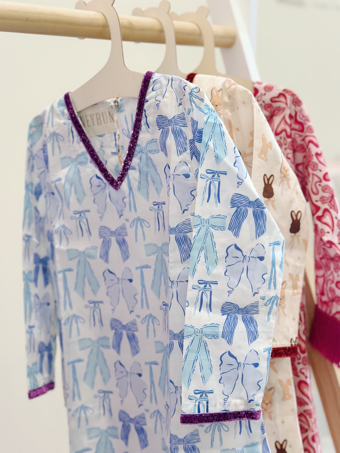 Blue ribbon jalabya with hairpin+twilly