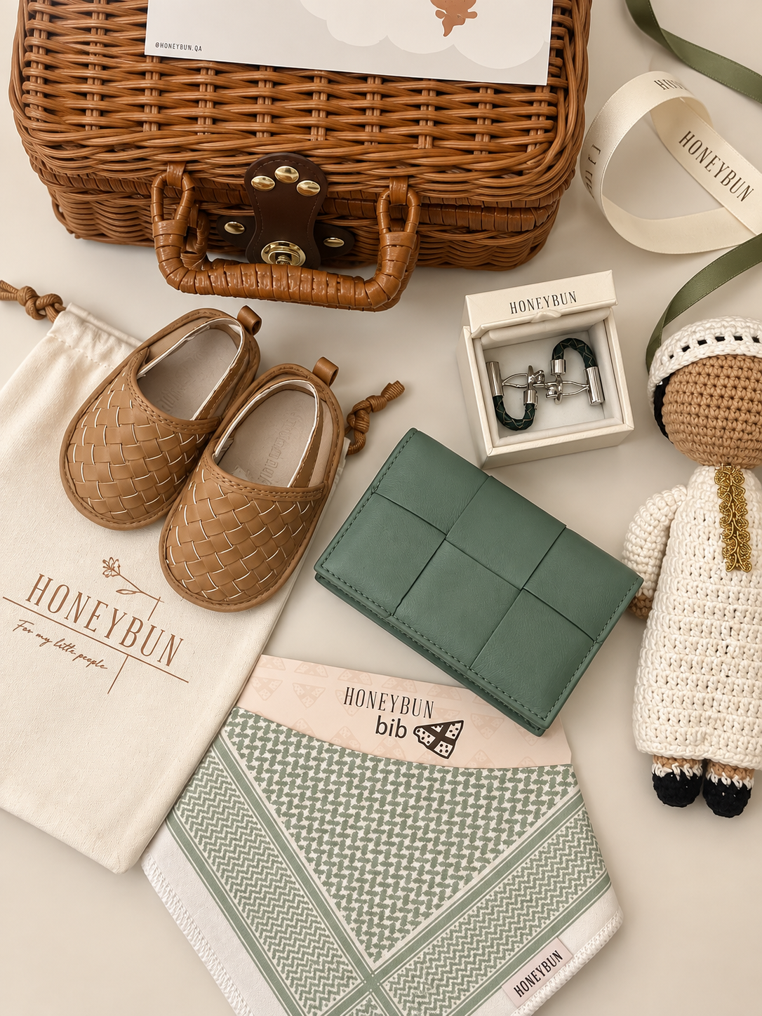 Babyboy green rattan gift