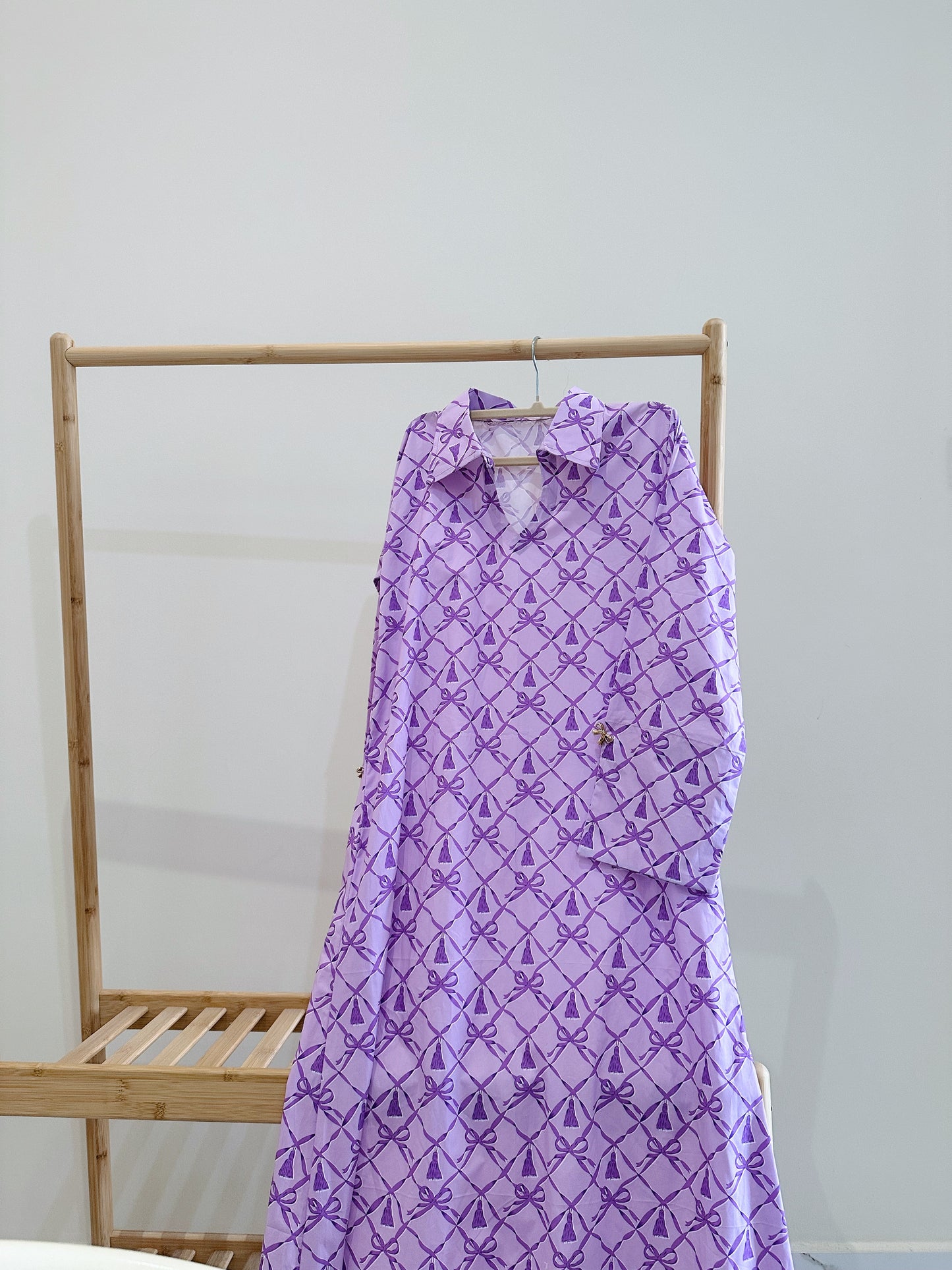 Adult ribbons jalabya with twilly