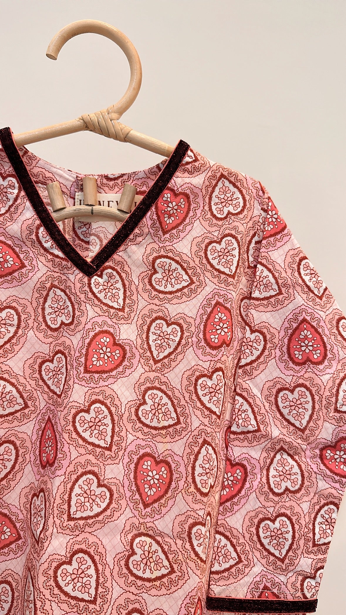 Lace hearts jalabya
