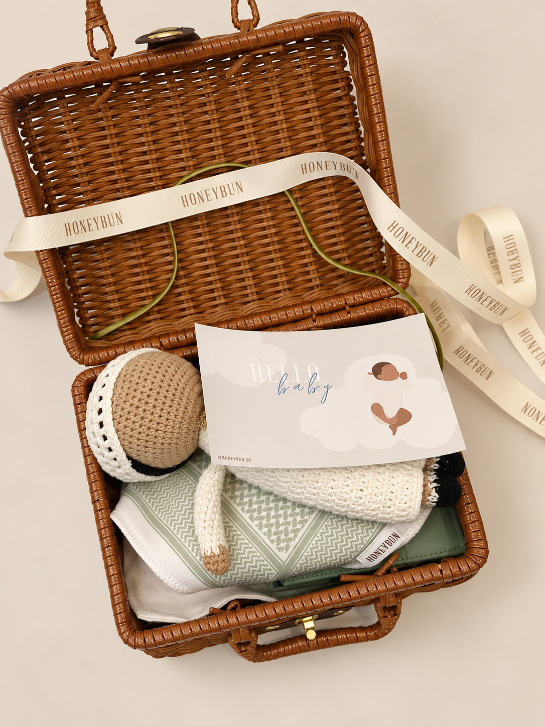 Babyboy green rattan gift