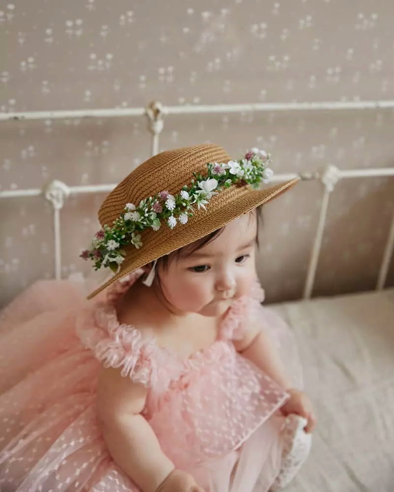 Flower straw hat