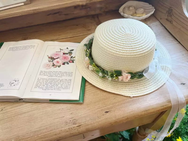 Flower straw hat