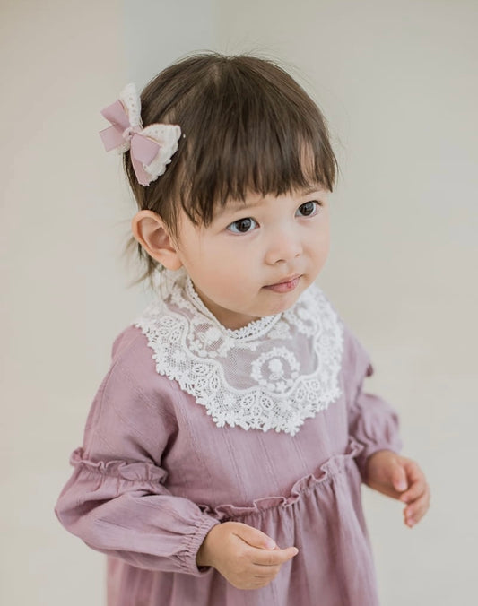 Lace bib