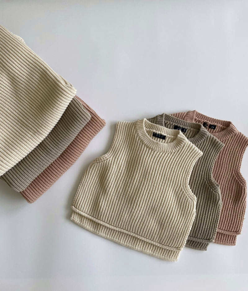 Knit vest