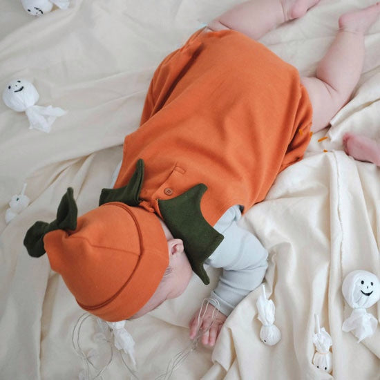 Pumpkin bodysuit & hat