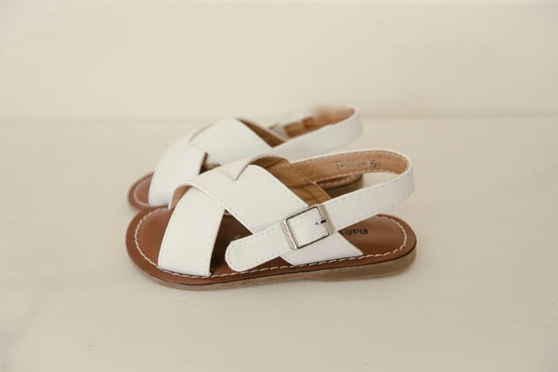 Cross sandals