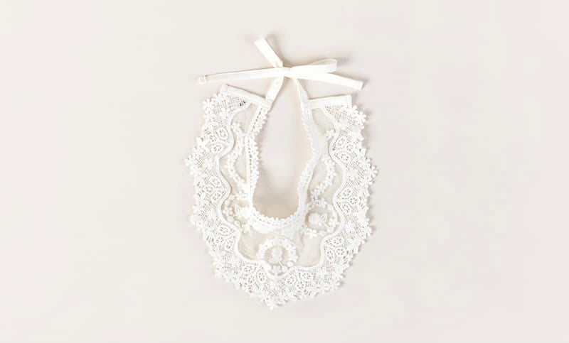 Lace bib