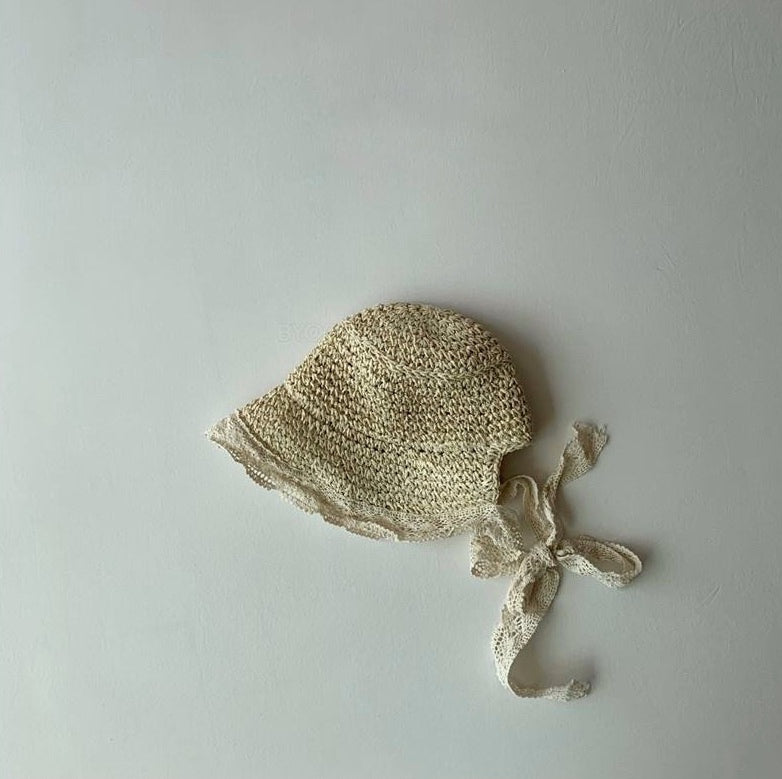 Ratan lace bonnet