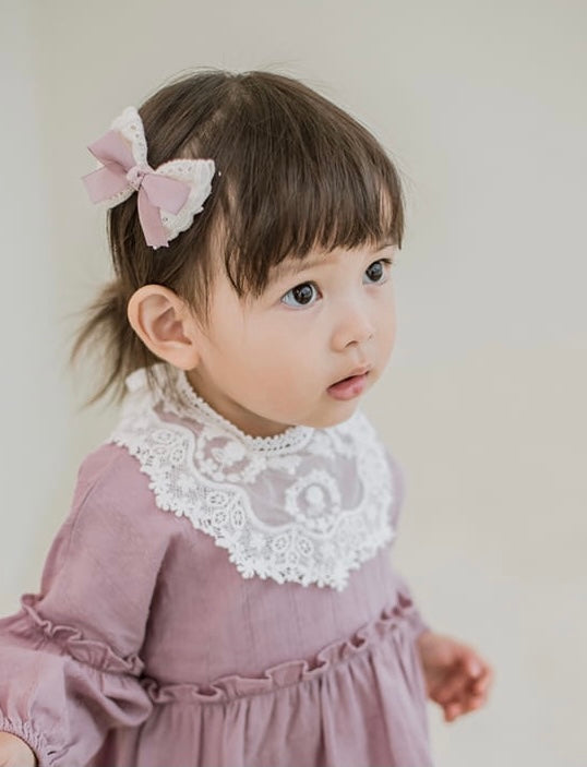 Lace bib