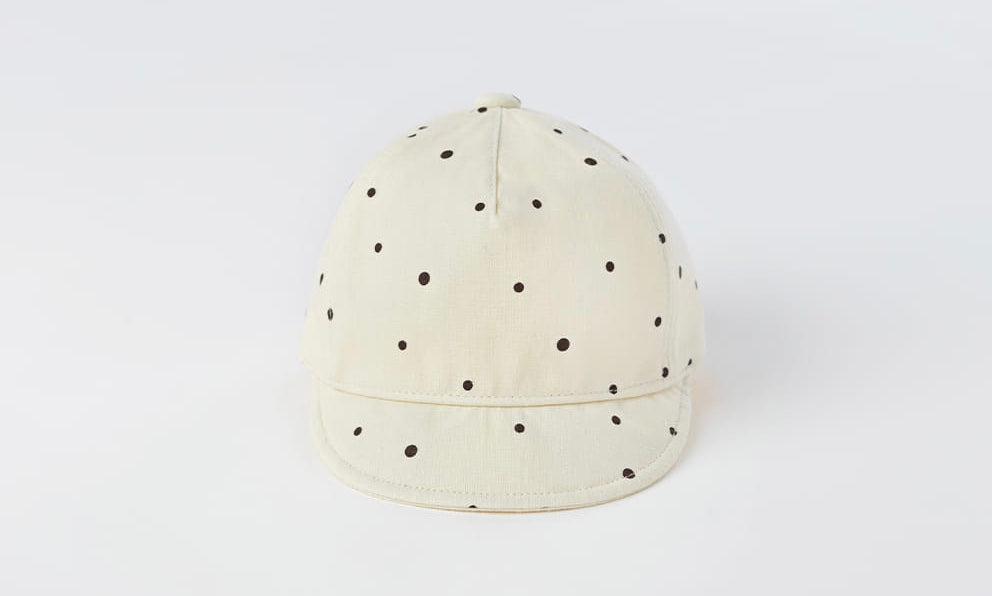 Dots cap