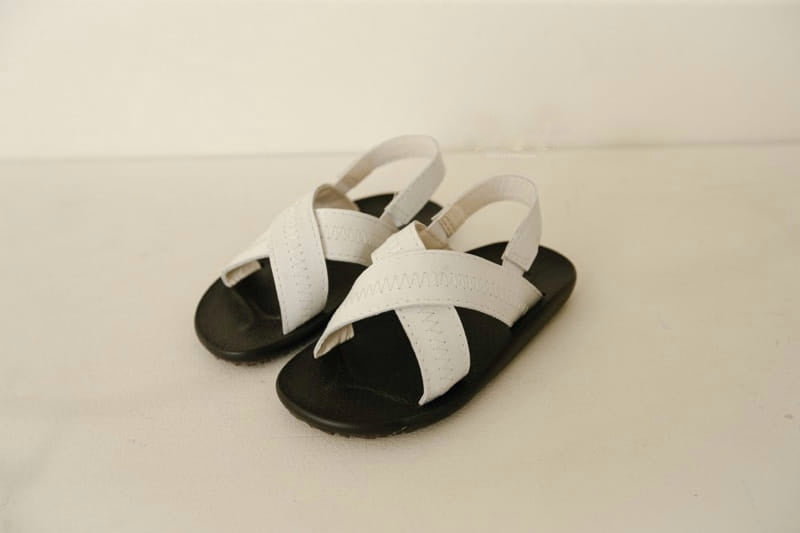 Stitch cross sandals