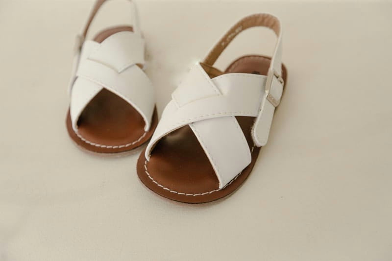 Cross sandals