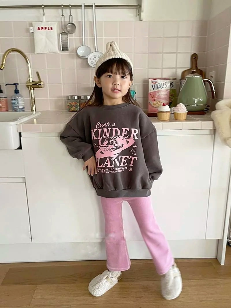 Kinder planet sweatshirt