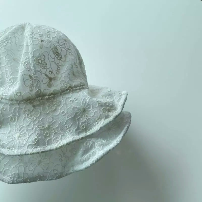 Mesh bucket hat