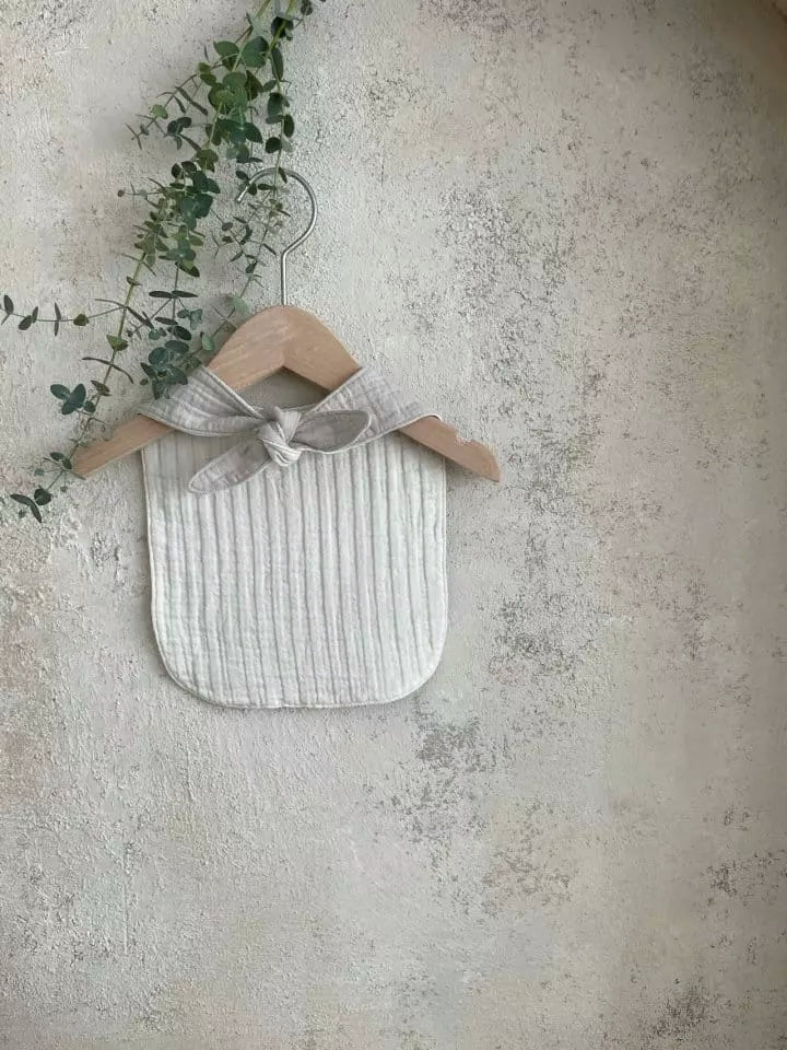 Cotton bib