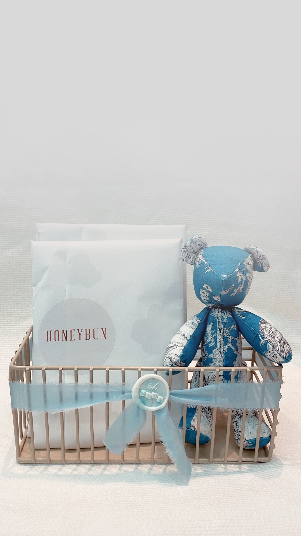 Blue bear vintage mini gift