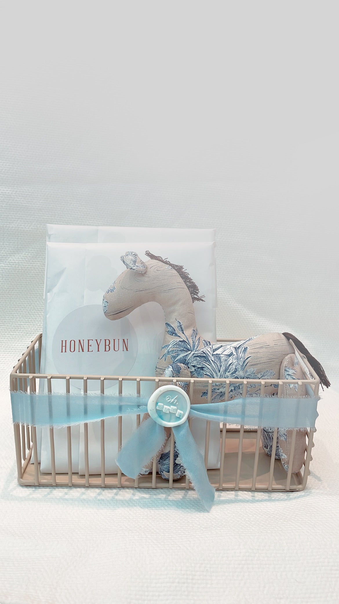 Blue horse vintage mini gift