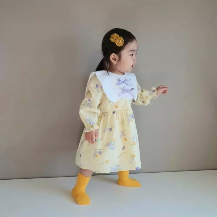 Yellow ribbon dress