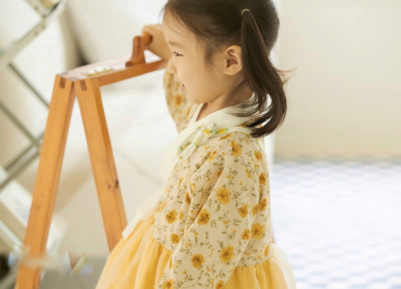 Yellow Floral hanbok