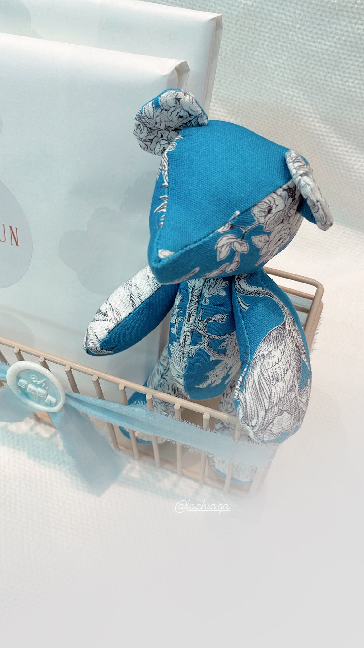 Blue bear vintage mini gift